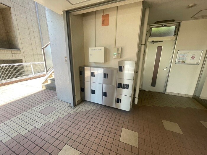 物件外観写真4　(建物設備)