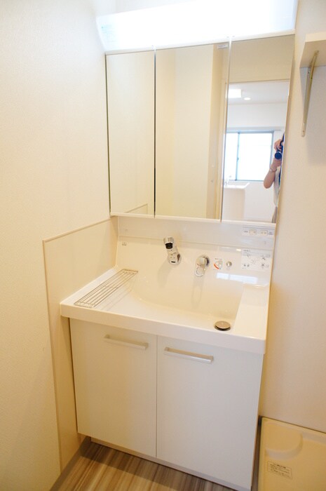 物件内観写真13　(洗面)