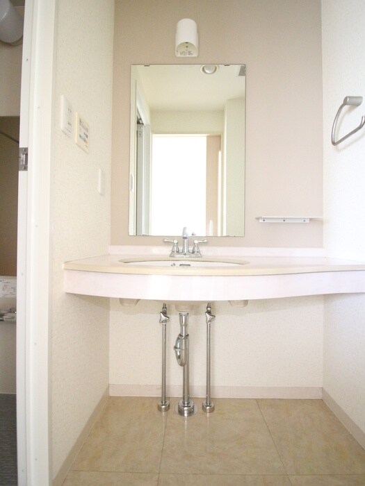 物件内観写真13　(洗面)