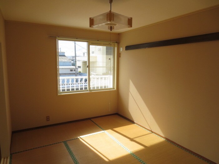 物件内観写真9　(居室)