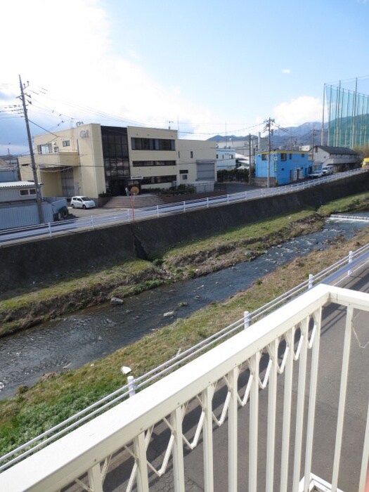 物件内観写真13　(室内からの展望)