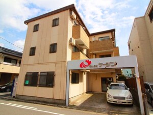 エムエイパレス戸手外観写真