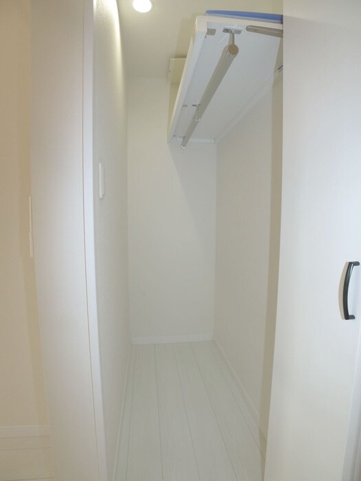 物件内観写真15　(収納)