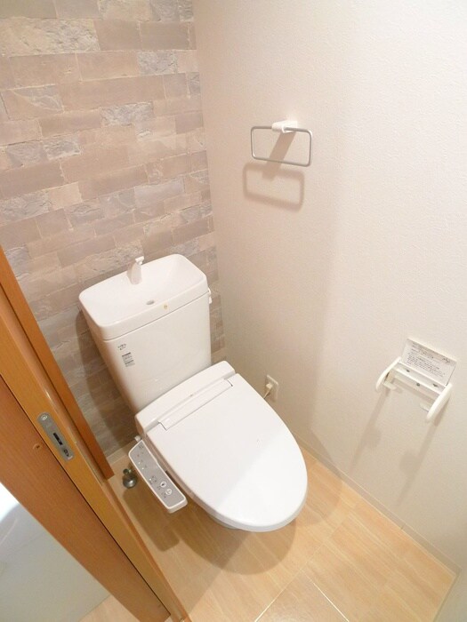 物件内観写真18　(トイレ)