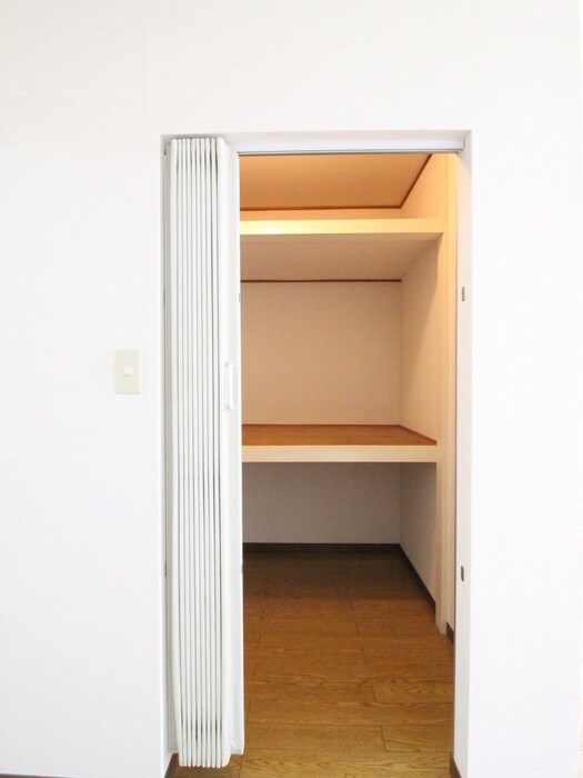 物件内観写真17　(収納)