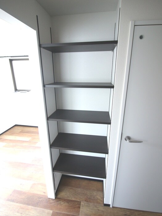 物件内観写真13　(収納)