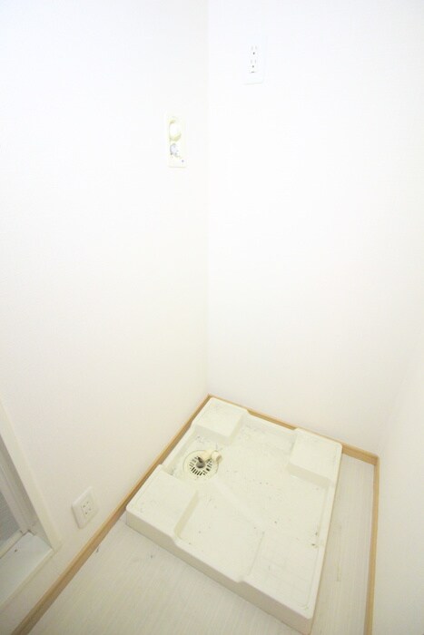 アパートメントK－Ⅲの洗濯機置場