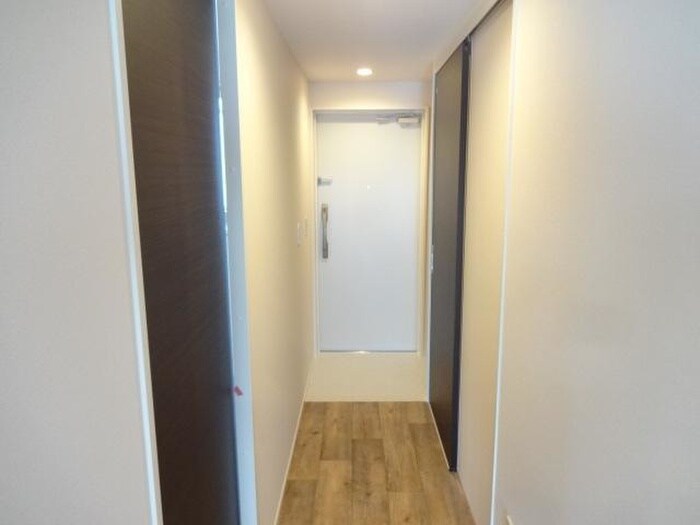 物件内観写真10　(廊下)