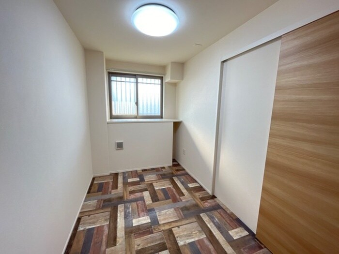 物件内観写真10　(居室)