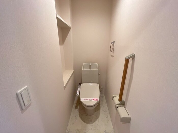 物件内観写真12　(トイレ)