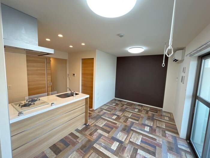 物件内観写真15　(室内からの展望)