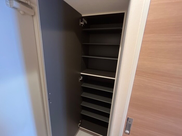 物件内観写真17　(靴箱)