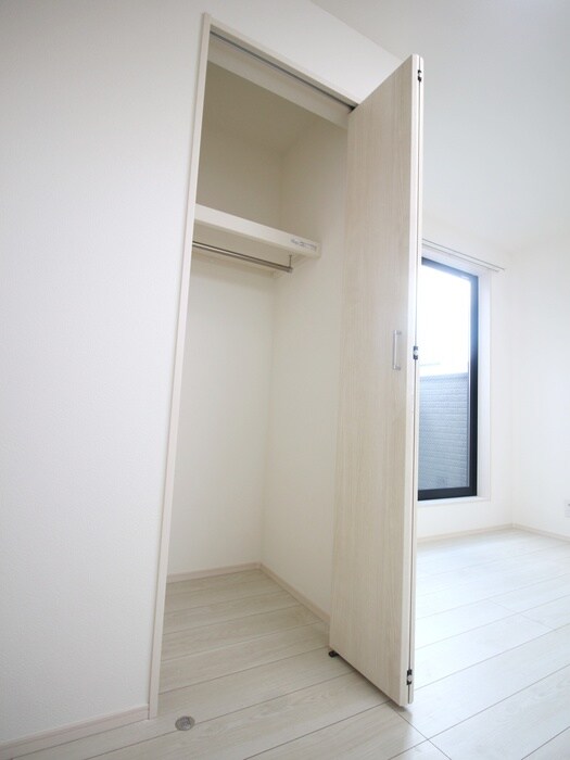 物件内観写真11　(収納)