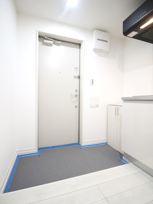 物件内観写真18　(玄関)