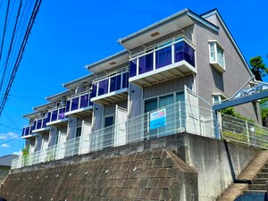 シャレード柿生外観写真