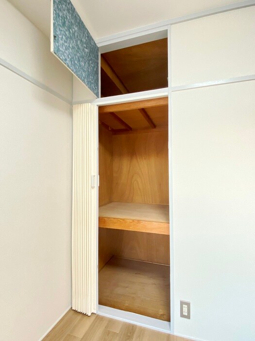 物件内観写真11　(収納)