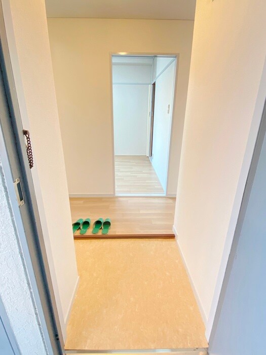 物件内観写真19　(玄関)