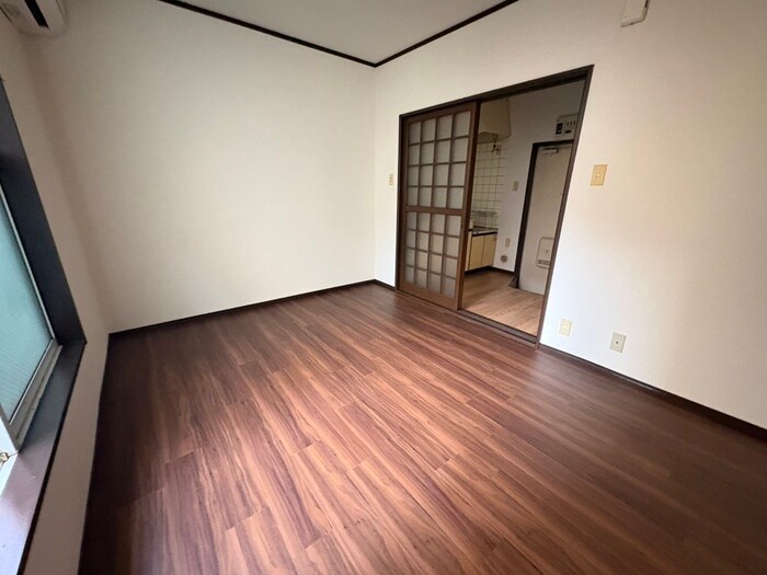 物件内観写真9　(居室)