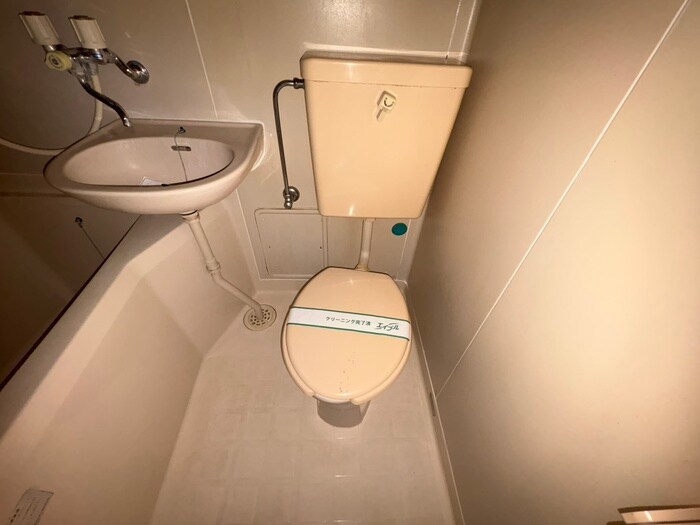 物件内観写真14　(トイレ)