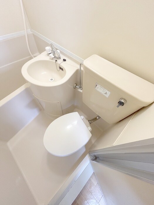 物件内観写真12　(トイレ)