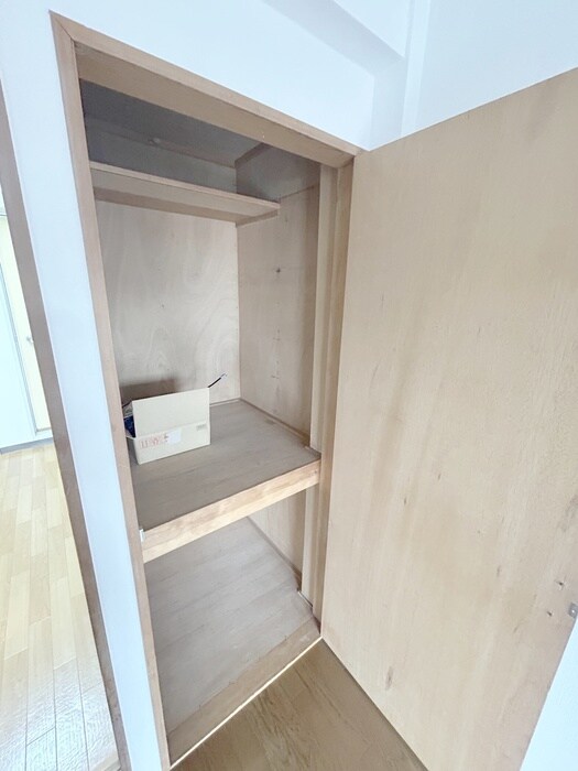 物件内観写真14　(収納)