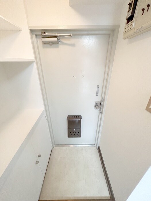 物件内観写真22　(玄関)