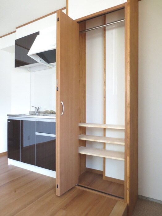 物件内観写真14　(収納)