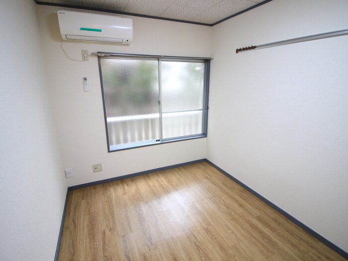 物件内観写真22　(居室)