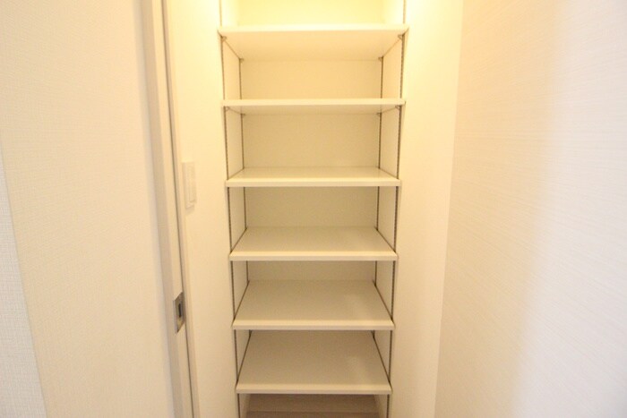 物件内観写真15　(靴箱)