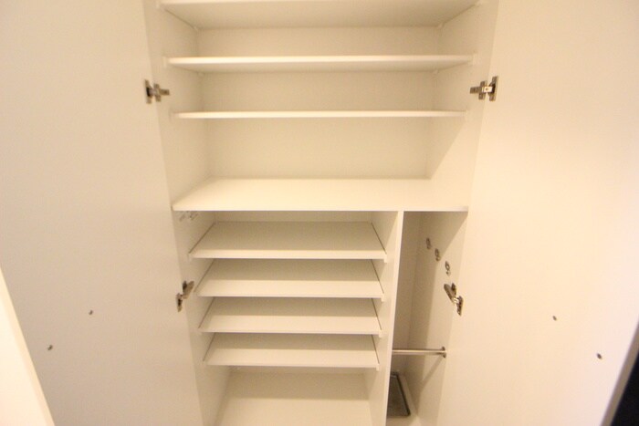 物件内観写真15　(靴箱)