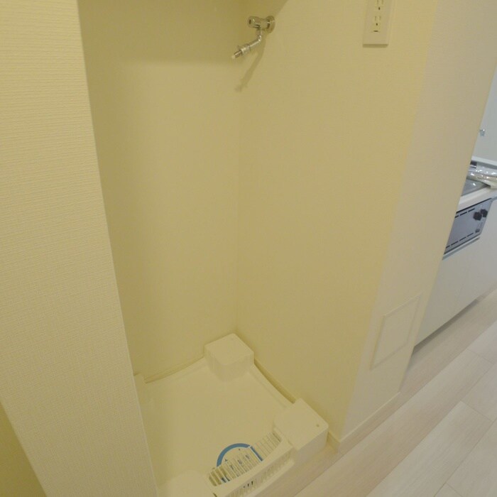 物件内観写真15　(洗濯機置場)