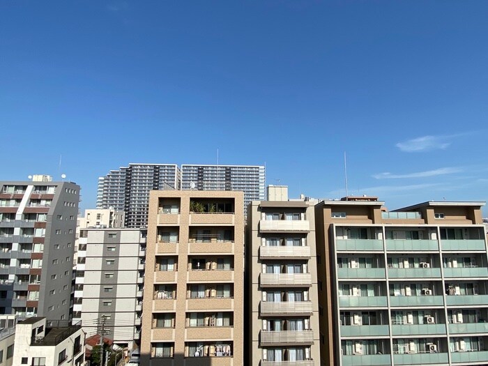 物件内観写真16　(室内からの展望)