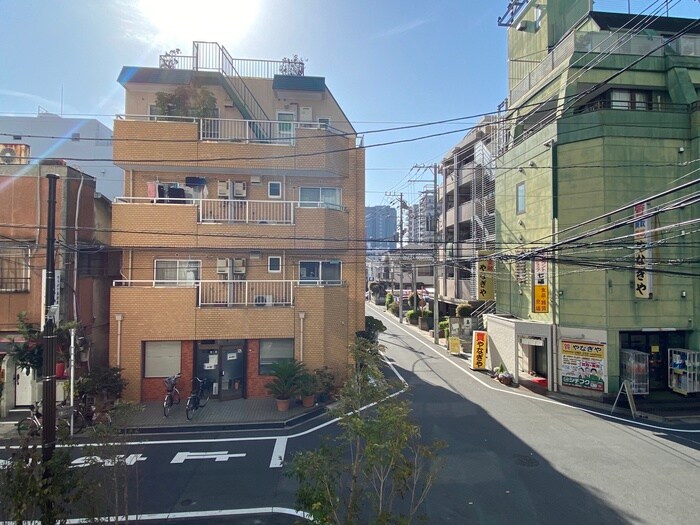 物件内観写真22　(室内からの展望)