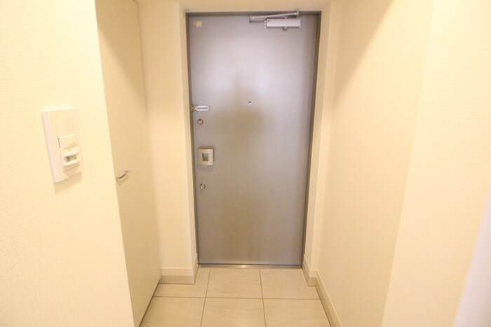 物件内観写真22　(玄関)