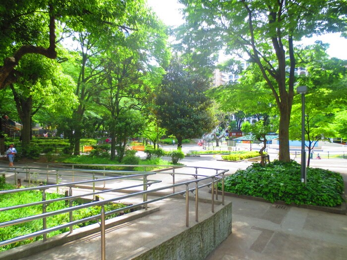 物件外観写真6　(周辺環境)