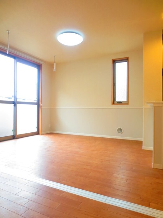 物件内観写真9　(居室)