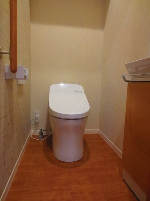 物件内観写真15　(トイレ)
