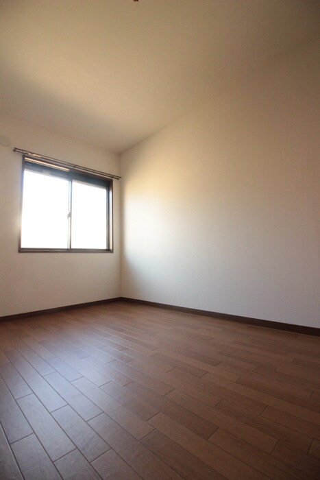 物件内観写真18　(居室)