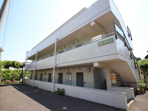 玉学小原ハイツ外観写真