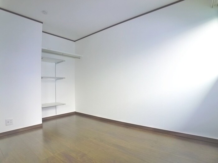 物件内観写真12　(居室)