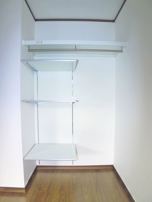 物件内観写真16　(収納)