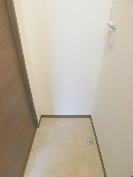 物件内観写真19　(洗濯機置場)