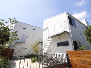 プリンセスライン高井戸外観写真