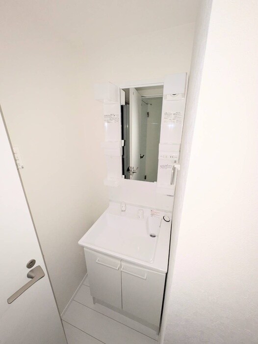 物件内観写真11　(洗面)