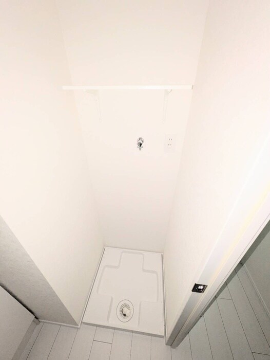 物件内観写真12　(洗濯機置場)