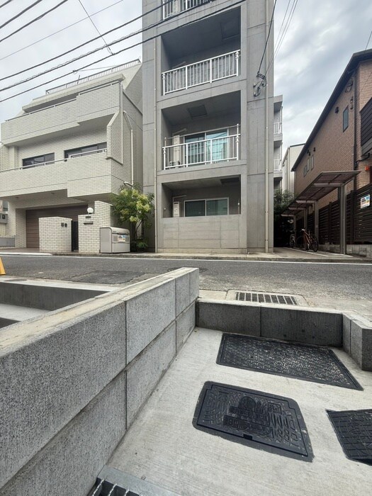 物件内観写真14　(室内からの展望)