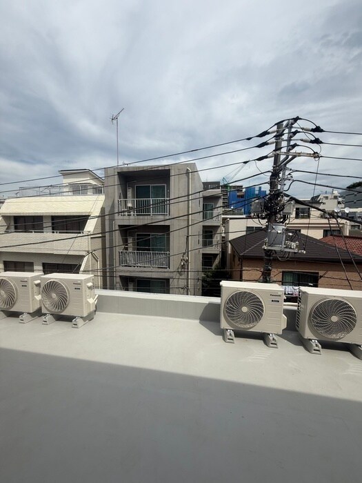 物件内観写真14　(室内からの展望)