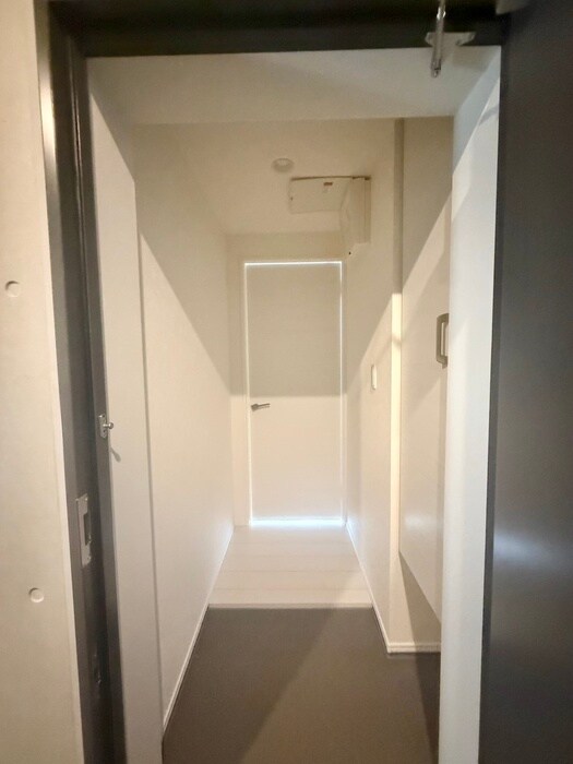 物件内観写真15　(玄関)