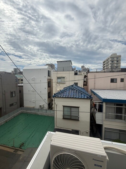 物件内観写真21　(室内からの展望)