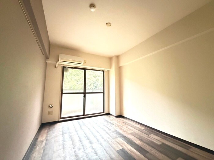 物件内観写真6　(居室)